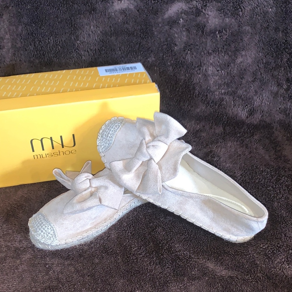 Musshoe Casual Espadrilles with Bow Detail in Beige